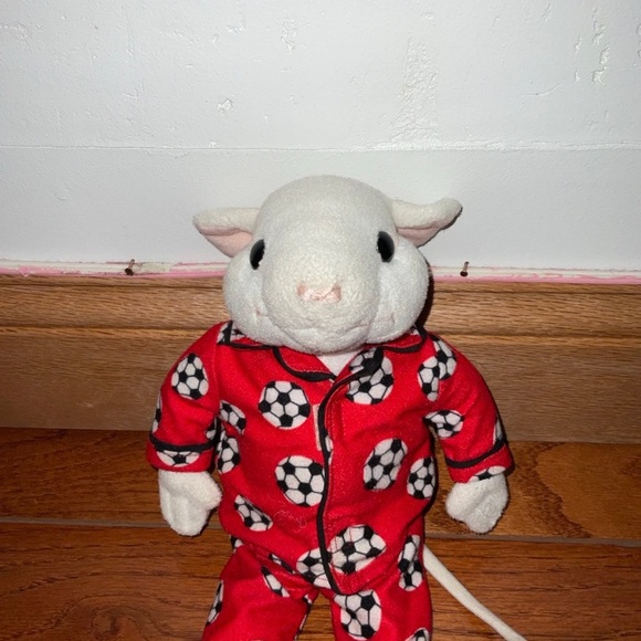 STUART LITTLE 2 the Mouse in Soccer Pajamas Plush - Picture 2 of 4